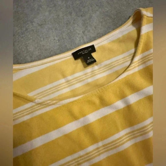 Ann Taylor Womens Yellow Striped 3/4 Sleeve Ruffle Cuff T-Shirt Size M - Picture 3 of 5